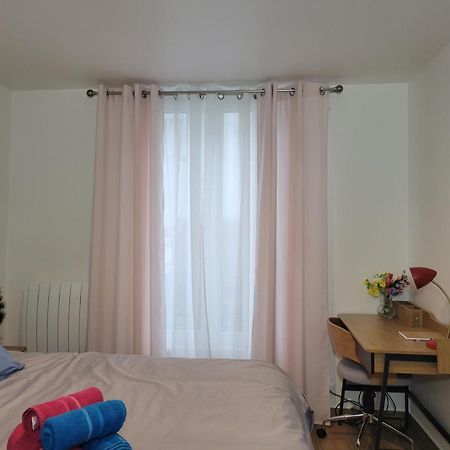 Amazing Apartment A Stone'S Throw From The City Of Lights - Paris Клиши Екстериор снимка