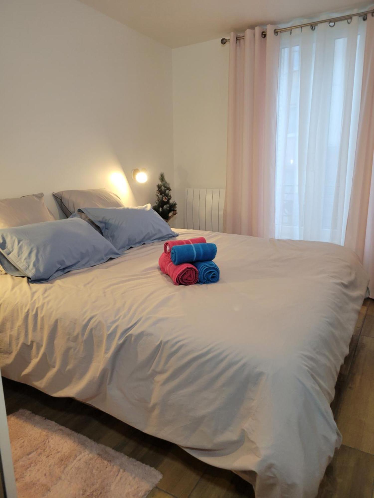 Amazing Apartment A Stone'S Throw From The City Of Lights - Paris Клиши Екстериор снимка